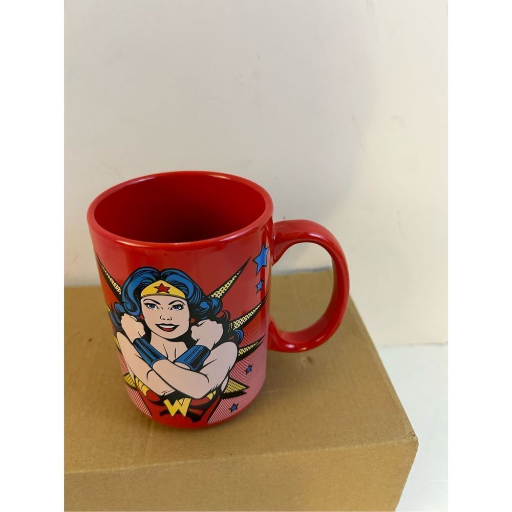DC Comics Wonder Woman‎ Red Żak coffee mug cup